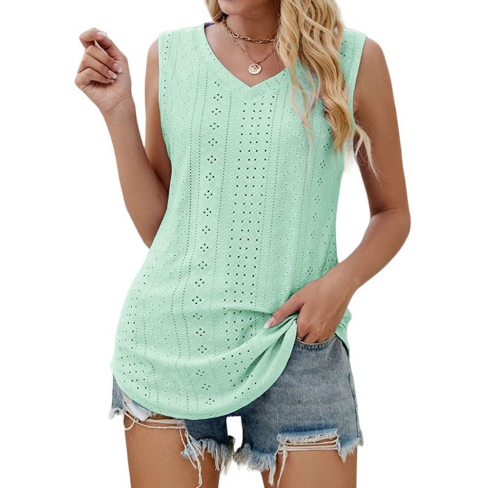 Lapentry Light Green Eyelet V Neck Tank Size M